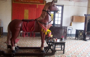 Hoi An - Pferd in Pagode
