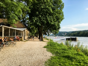 Rheinufer Grafenwerth
